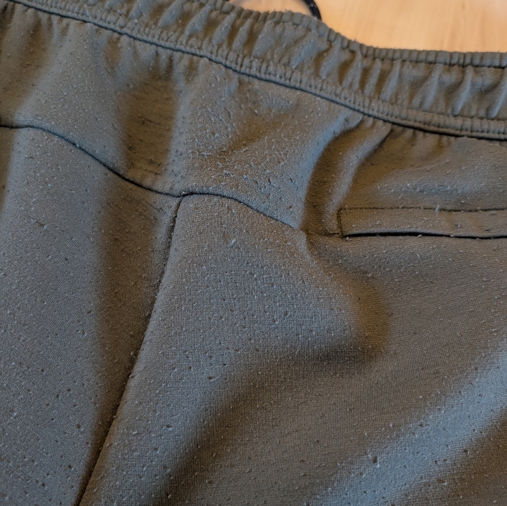 Jogger Bundle Size Large Old Navy & AE - Picture 8 of 8